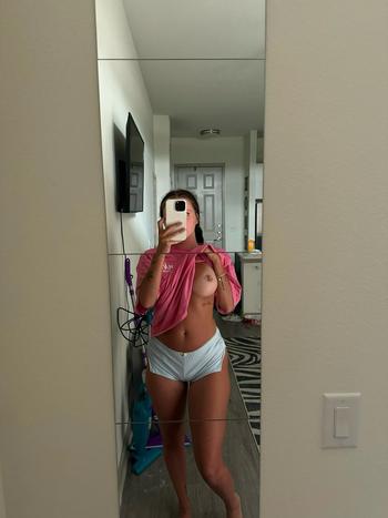 Heather , 26 Caucasian female escort, Altoona